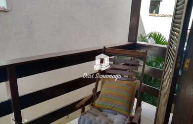 Imagem: A casa possui 4 Dormitórios, 3 Banheiros, 5 Vagas na garagem