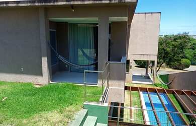 Imagem 2: Casa com 4/4 - venda por R$ 1.600.000 ou aluguel por R$ 7.000/mês