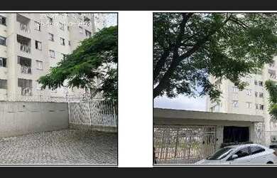 Imagem: A casa possui 2 Dormitórios, 1 Banheiro, 1 Vaga na garagem