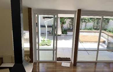 Imagem: A casa em condomínio possui 3 Dormitórios, 5 Banheiros, 4