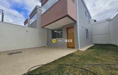 Imagem: A casa em condomínio possui 3 Dormitórios, 2 Banheiros, 2