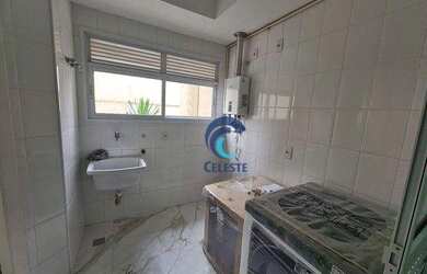 Imagem: O apartamento possui 2 Dormitórios, 1 Banheiro, 3 Vagas na