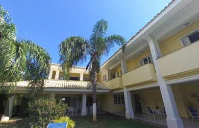 Imagem: A casa em condomínio possui 4 Dormitórios, 5 Banheiros, 5