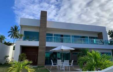 Imagem: A casa possui 5 Dormitórios, 5 Vagas na garagem e está localizado