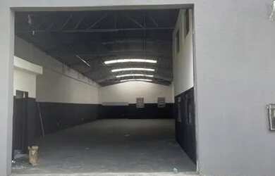 Imagem: O depósito possui 350m² de Área e está localizado em Jardim