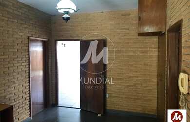 Imagem: O depósito possui 4 Vagas na garagem, 220m² de Área e está