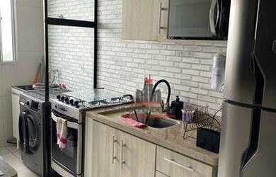 Imagem: O apartamento possui 2 Dormitórios, 1 Banheiro, 1 Vaga na garagem