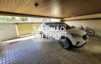 Imagem: A casa possui 5 Dormitórios, 5 Banheiros, 5 Vagas na garagem