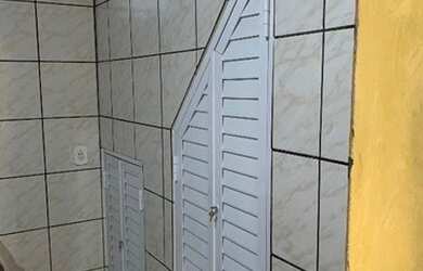 Imagem: A casa possui 2 Dormitórios, 2 Banheiros e 100m² de Área