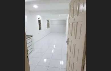 Imagem: O apartamento possui 1 Dormitório e está localizado em Aribiri