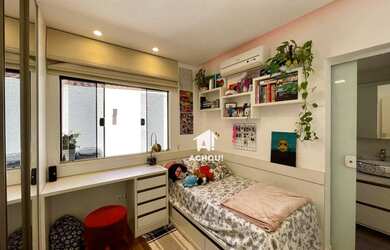 Imagem 2: MARAVILHOSA CASA COM FINO ACABAMENTO, REPLETO EM ARMÁRIOS PLANEJADOS,...