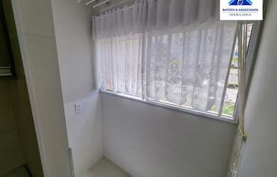 Imagem: O apartamento possui 2 Dormitórios, 1 Banheiro, 2 Vagas na