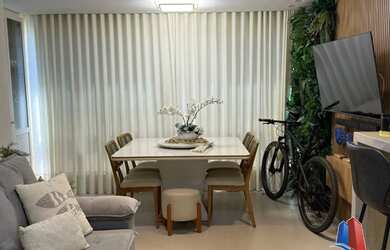 Imagem: O apartamento possui 2 Dormitórios, 2 Banheiros, 2 Vagas na