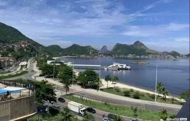 Imagem: O apartamento na cobertura possui 4 Dormitórios, 1 Banheiro