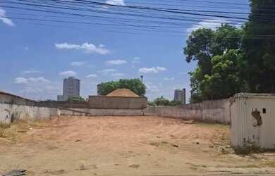 Imagem: O terreno possui 1.000m² de Área e está localizado em Jóquei