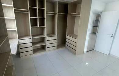 Imagem: O apartamento possui 2 Dormitórios e está localizado em Parque