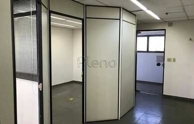 Imagem: O depósito possui 1 Vaga na garagem, 45m² de Área e está