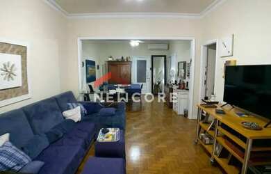 Imagem: O apartamento possui 3 Dormitórios, 2 Banheiros, 1 Vaga na