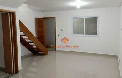 Imagem: A casa possui 2 Dormitórios, 2 Banheiros, 2 Vagas na garagem