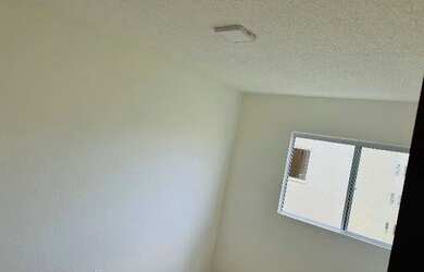 Imagem: O apartamento possui 2 Dormitórios, 1 Banheiro e está localizado