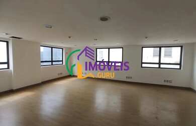 Imagem: O depósito possui 1 Vaga na garagem e 55m² de Área e está