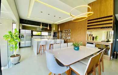 Imagem: A casa em condomínio possui 3 Dormitórios, 5 Banheiros, 5