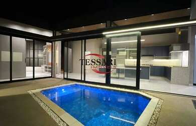 Imagem: A casa em condomínio possui 3 Dormitórios, 4 Banheiros, 2