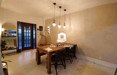 Imagem: A casa possui 3 Dormitórios, 3 Banheiros, 1 Vaga na garagem