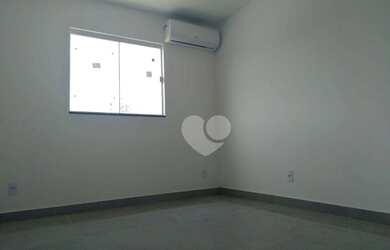 Imagem: A casa em condomínio possui 4 Dormitórios, 5 Banheiros, 2