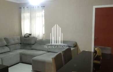 Imagem: A casa possui 3 Dormitórios, 2 Banheiros, 3 Vagas na garagem