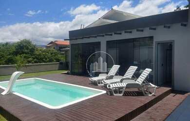 Imagem: Casa com 4 dormitórios à venda, 160 m² por R$ 990.000,00