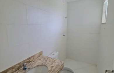 Imagem 2: Casa com 4 dormitórios à venda, por R$ 699.000 - Miragem - Lauro de...