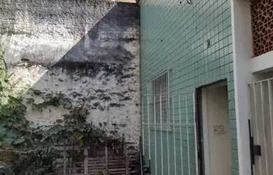 Imagem: A casa possui 2 Dormitórios, 2 Banheiros, 80m² de Área e