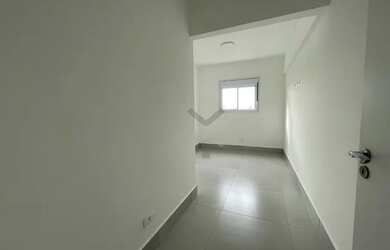 Imagem: O apartamento possui 2 Dormitórios, 2 Banheiros, 2 Vagas na