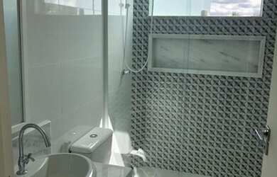 Imagem 16: Casa com 4/4 - venda por R$ 1.600.000 ou aluguel por R$ 7.000/mês