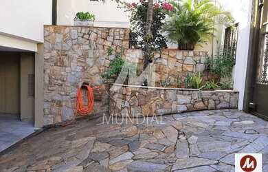 Imagem: O depósito possui 4 Vagas na garagem, 432m² de Área e está