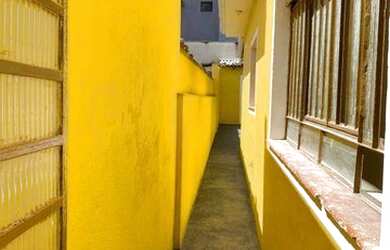 Imagem: A casa possui 3 Dormitórios, 3 Banheiros, 2 Vagas na garagem