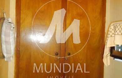 Imagem: O depósito possui 3 Vagas na garagem, 350m² de Área e está