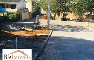 Imagem: O terreno possui 120m² de Área e está localizado em Campo