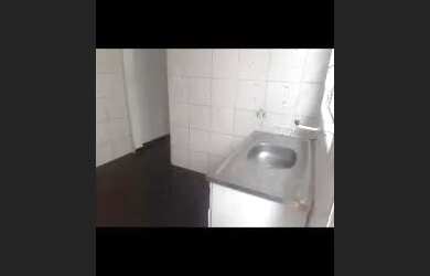 Imagem: A casa possui 1 Dormitório, 1 Banheiro, Varanda e está localizado