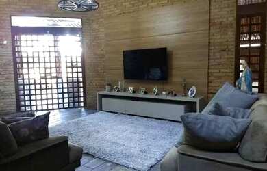 Imagem: A casa possui 2 Dormitórios, 2 Banheiros, 100m² de Área e