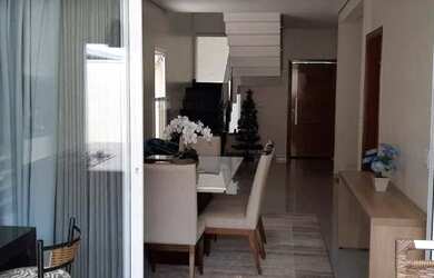 Imagem: A casa em condomínio possui 4 Dormitórios, 5 Banheiros, 4