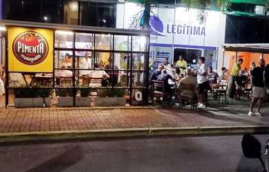 Imagem: O depósito possui 2 Vagas na garagem, 80m² de Área e está