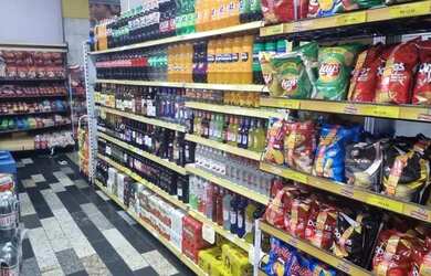 Imagem: O depósito possui 5 Vagas na garagem, 500m² de Área e está