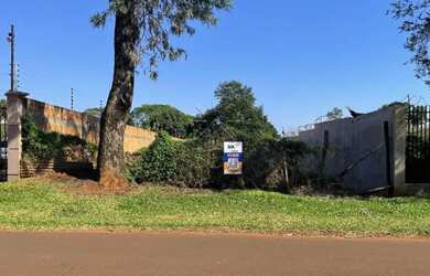 Imagem: O terreno possui 500m² de Área e está localizado em Três