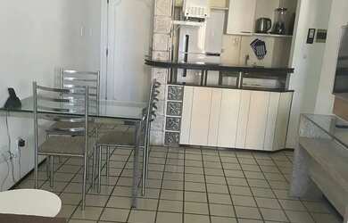 Imagem: O apartamento possui 1 Dormitório, 1 Banheiro, 2 Vagas na garagem