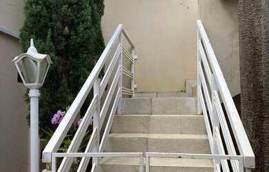 Imagem 6: Vendo Casa no Belvedere. Churrasqueira, Varanda, 180m² de Áreae1 Vaga...