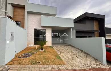 Imagem: A casa em condomínio possui 3 Dormitórios, 2 Banheiros, 2