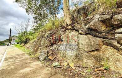 Imagem: O terreno possui 5.381m² de Área e está localizado em Badu