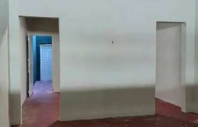 Imagem: A casa possui 1 Dormitório, 1 Banheiro, 100m² de Área e